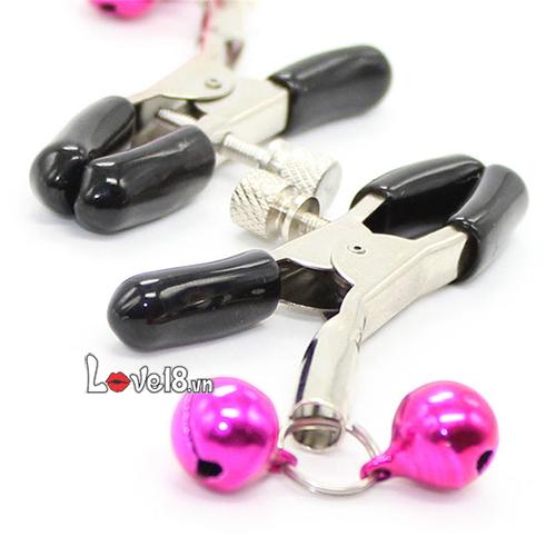 Bộ Kẹp Vú Có Bi Kích Thích Cực Mạnh - Dụng Cụ Bạo Dâm
