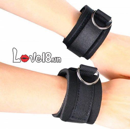 Khóa Hàm Còng Tay Bạo Dâm Siêu Lạ Gia Tăng Cảm Giác Mạnh Mẽ